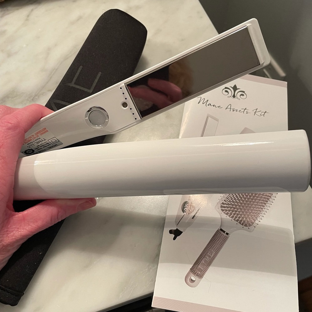 TYME hair iron